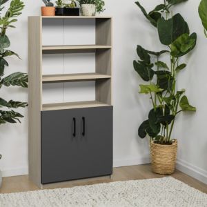 Armadio semi-aperto con ripiani